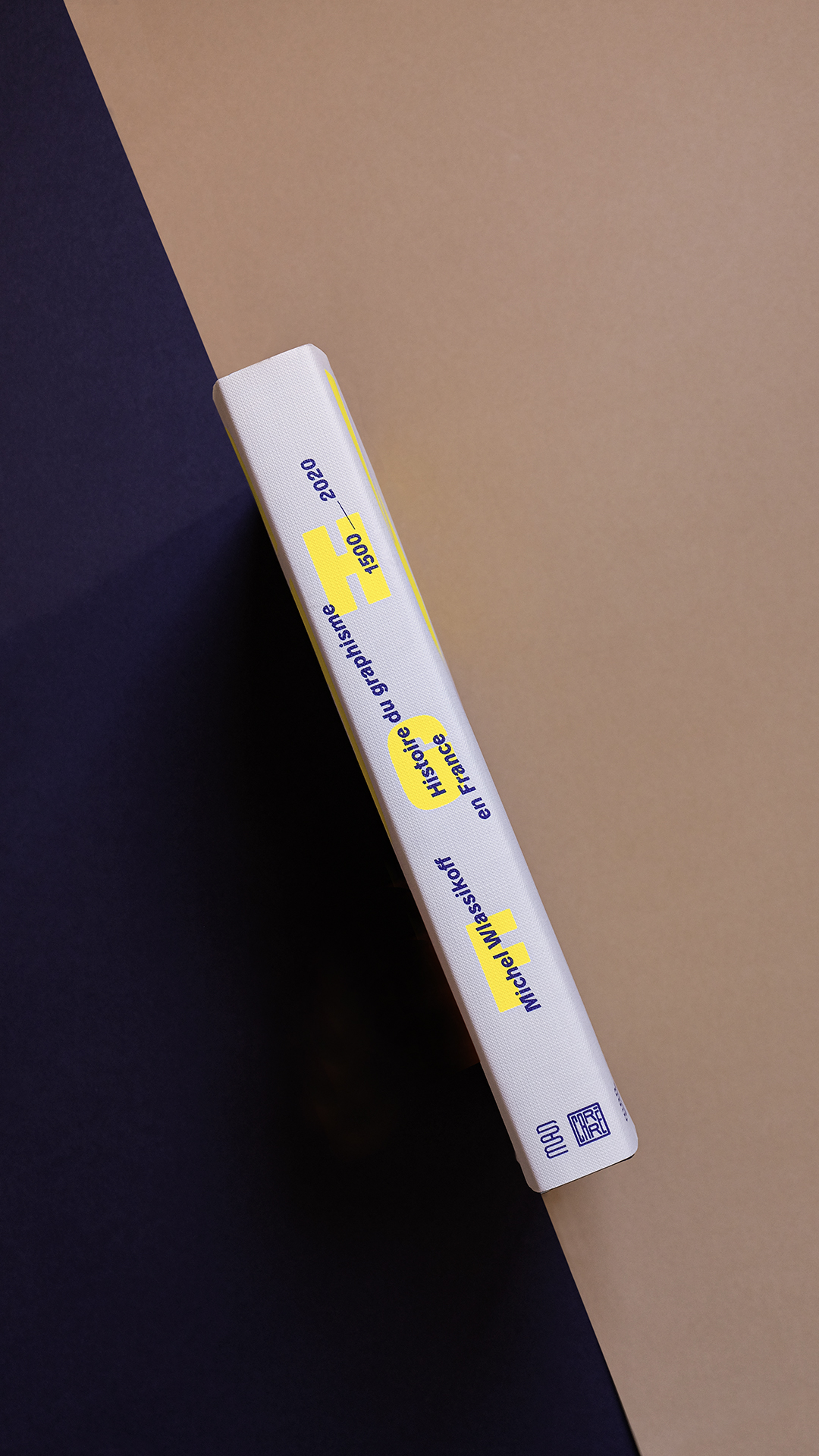 Histoire du Graphisme en France GR20 design graphique signaletique paris branding graphic fashion food drinks culture luxury architecture