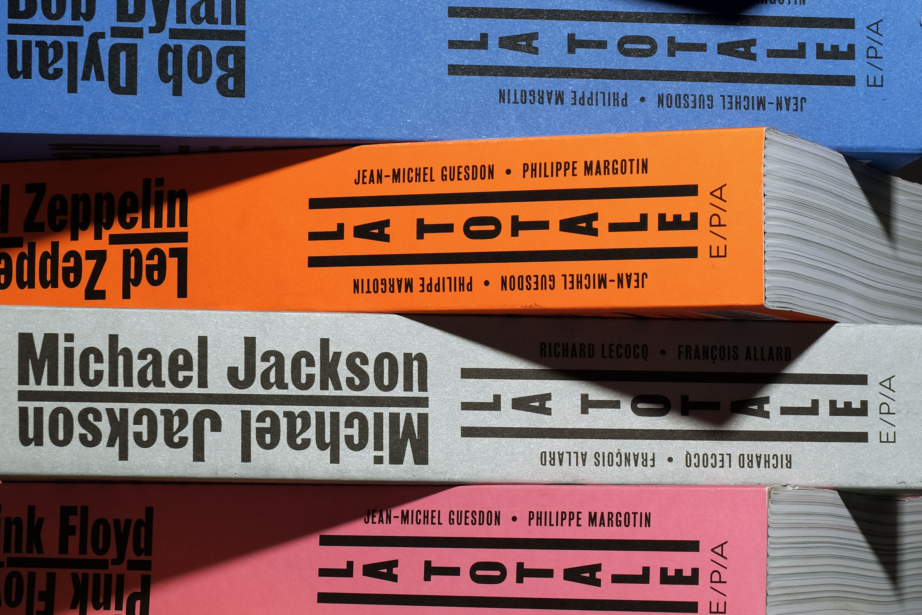 La Totale GR20 design graphique signaletique paris branding graphic fashion food drinks culture luxury architecture