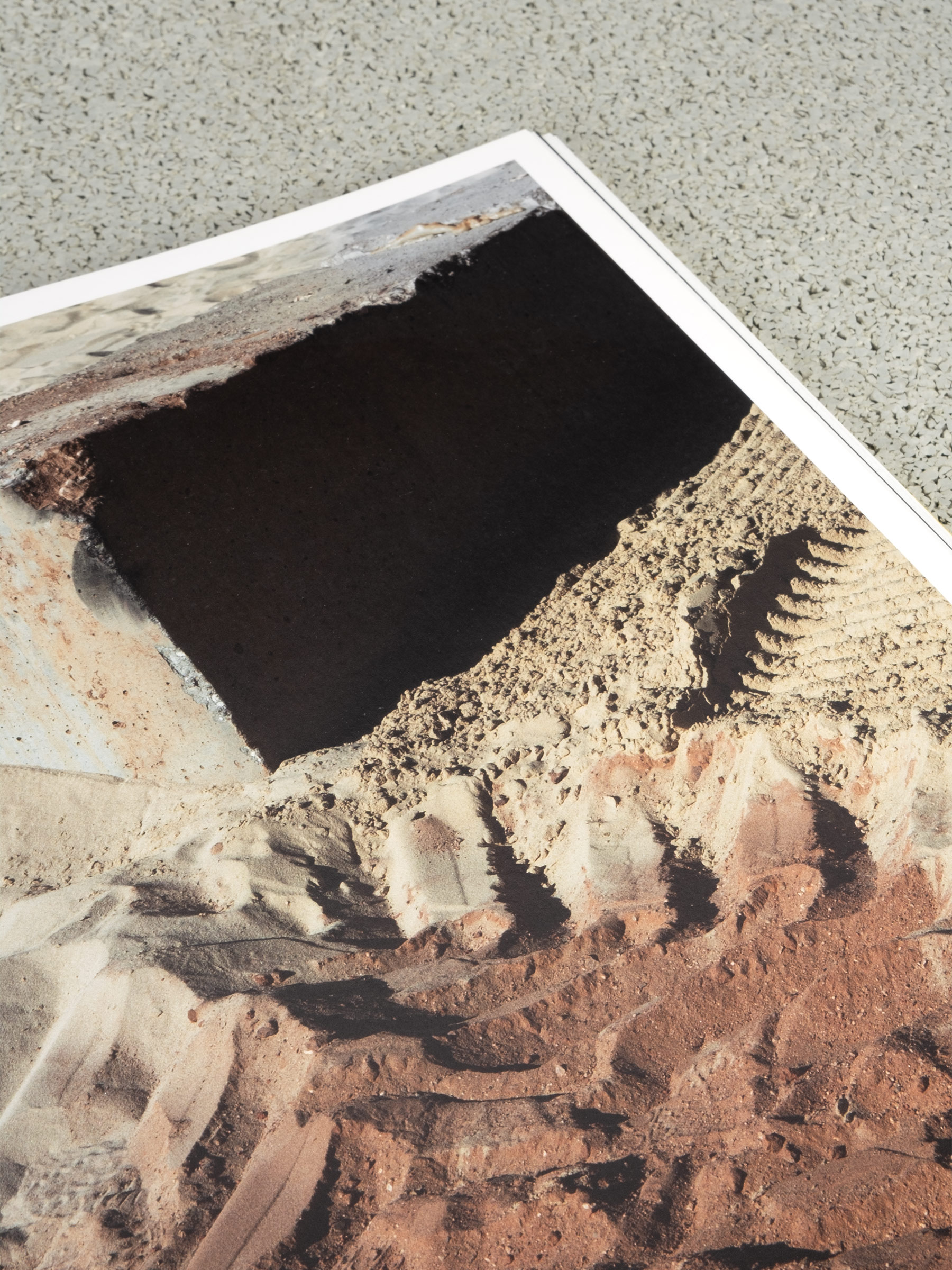 Marina Gadonneix, Phénomènes GR20 design graphique signaletique paris branding graphic fashion food drinks culture luxury architecture