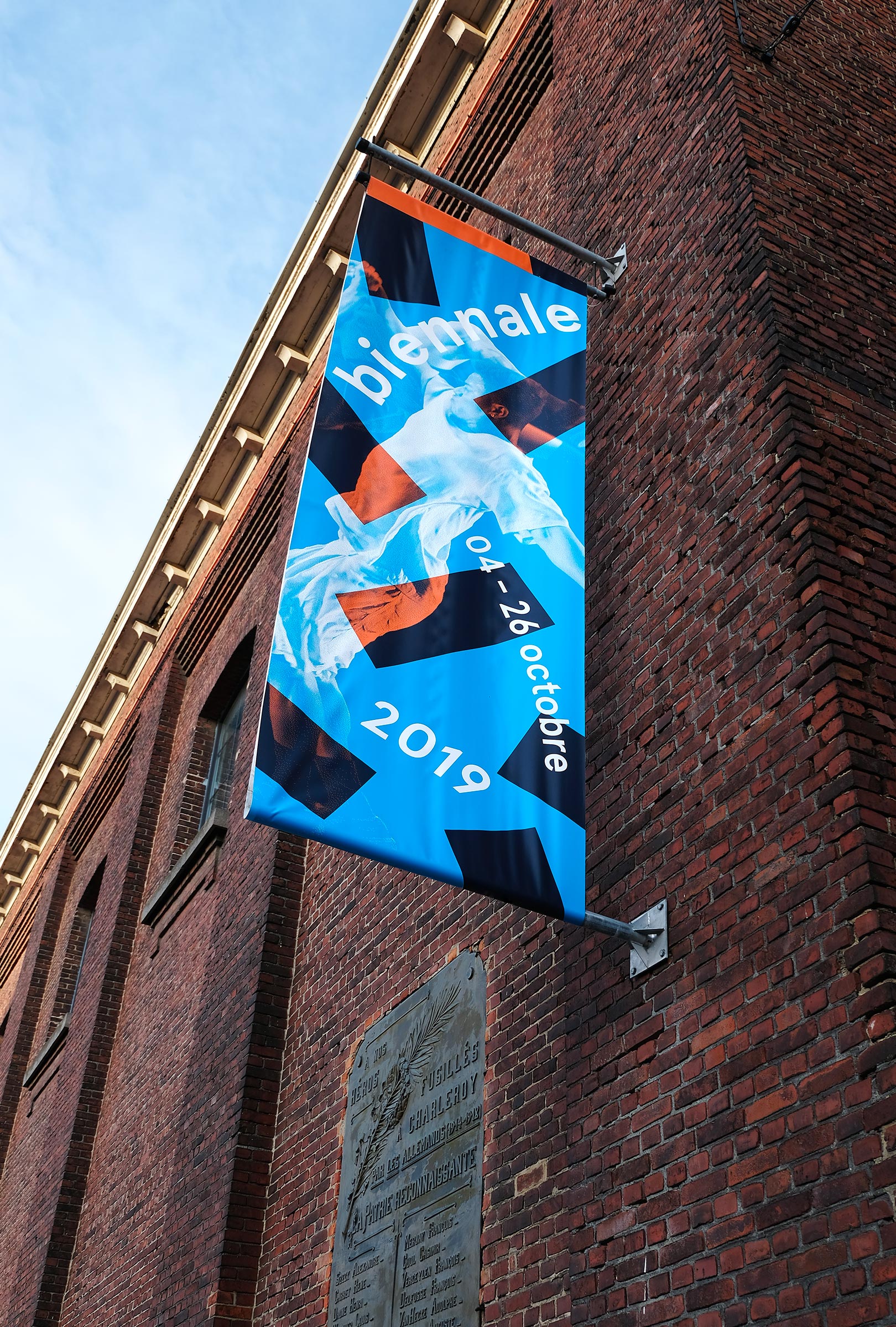 Charleroi Danse —Les Ecuries GR20 design graphique signaletique paris branding graphic fashion food drinks culture luxury architecture