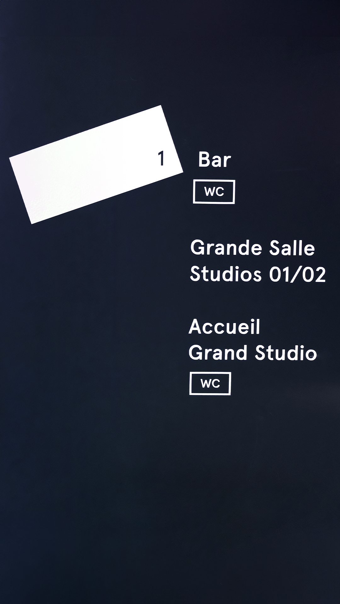 Charleroi Danse —Les Ecuries GR20 design graphique signaletique paris branding graphic fashion food drinks culture luxury architecture