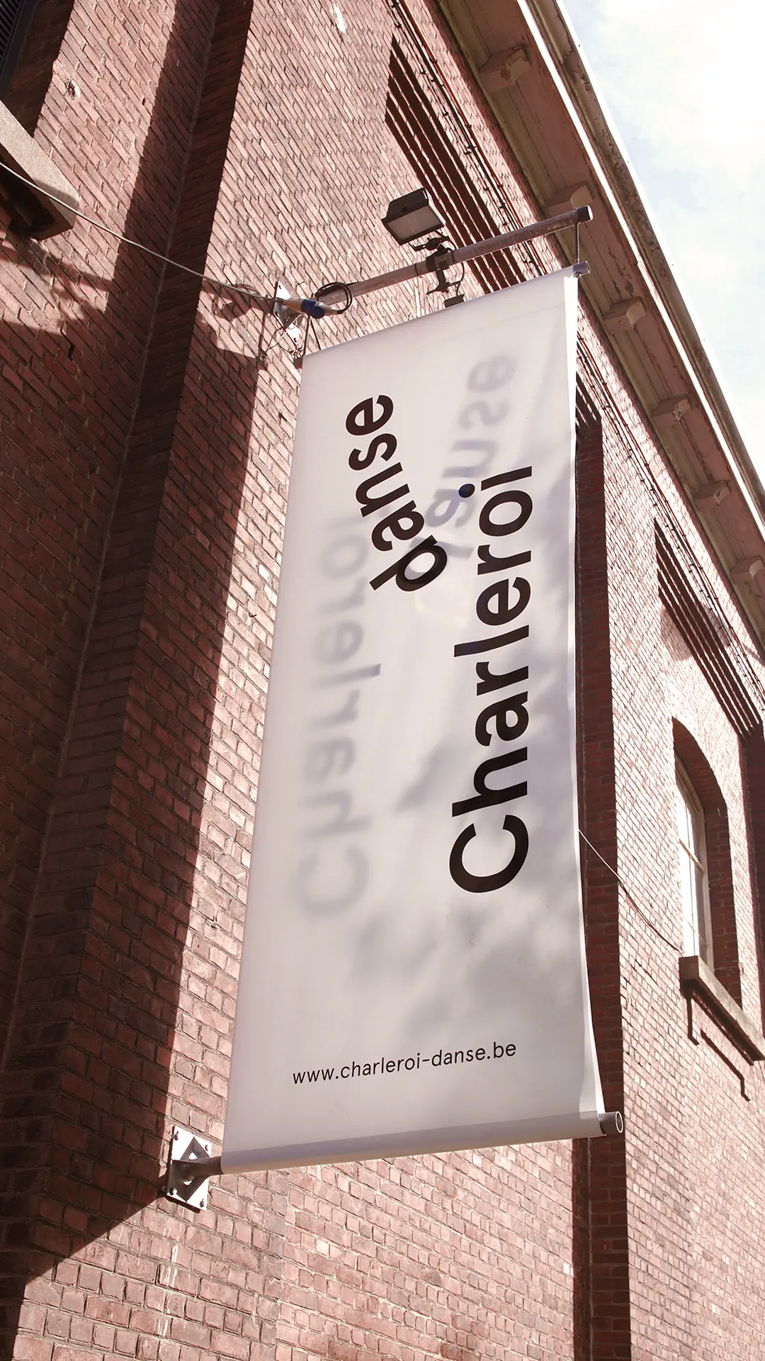 Charleroi Danse —Les Ecuries GR20 design graphique signaletique paris branding graphic fashion food drinks culture luxury architecture