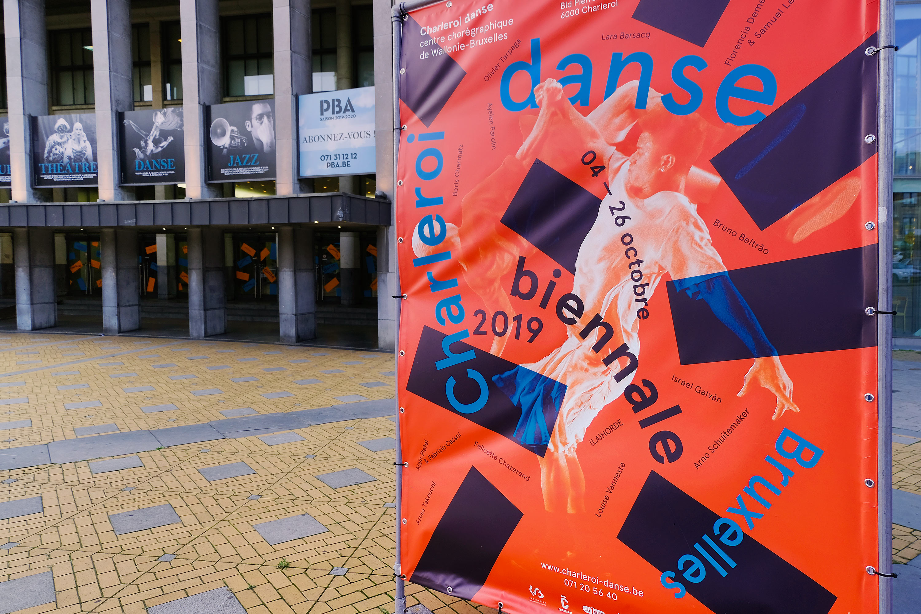 Charleroi Danse —Les Ecuries GR20 design graphique signaletique paris branding graphic fashion food drinks culture luxury architecture