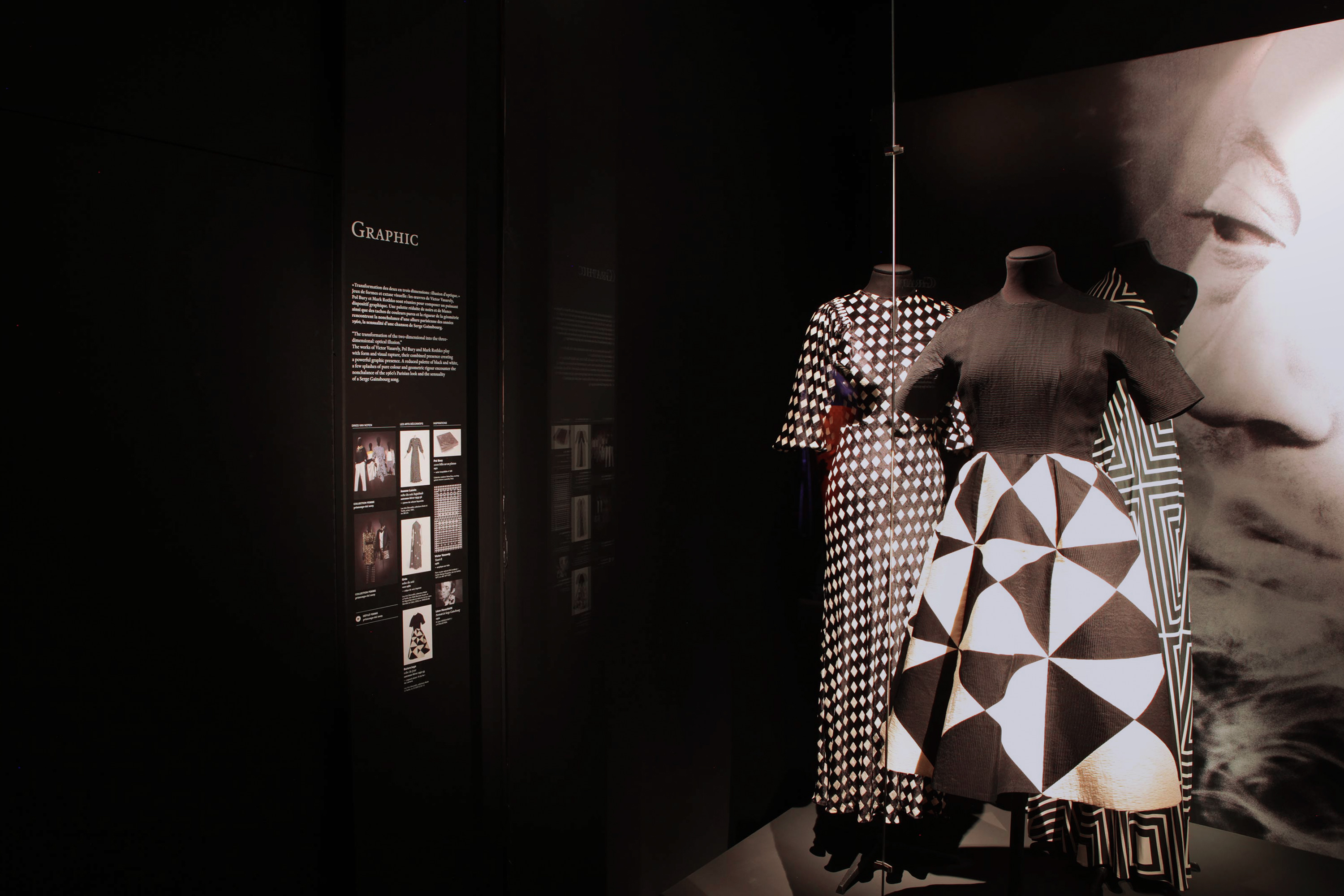 Dries Van Noten GR20 design graphique signaletique paris branding graphic fashion food drinks culture luxury architecture