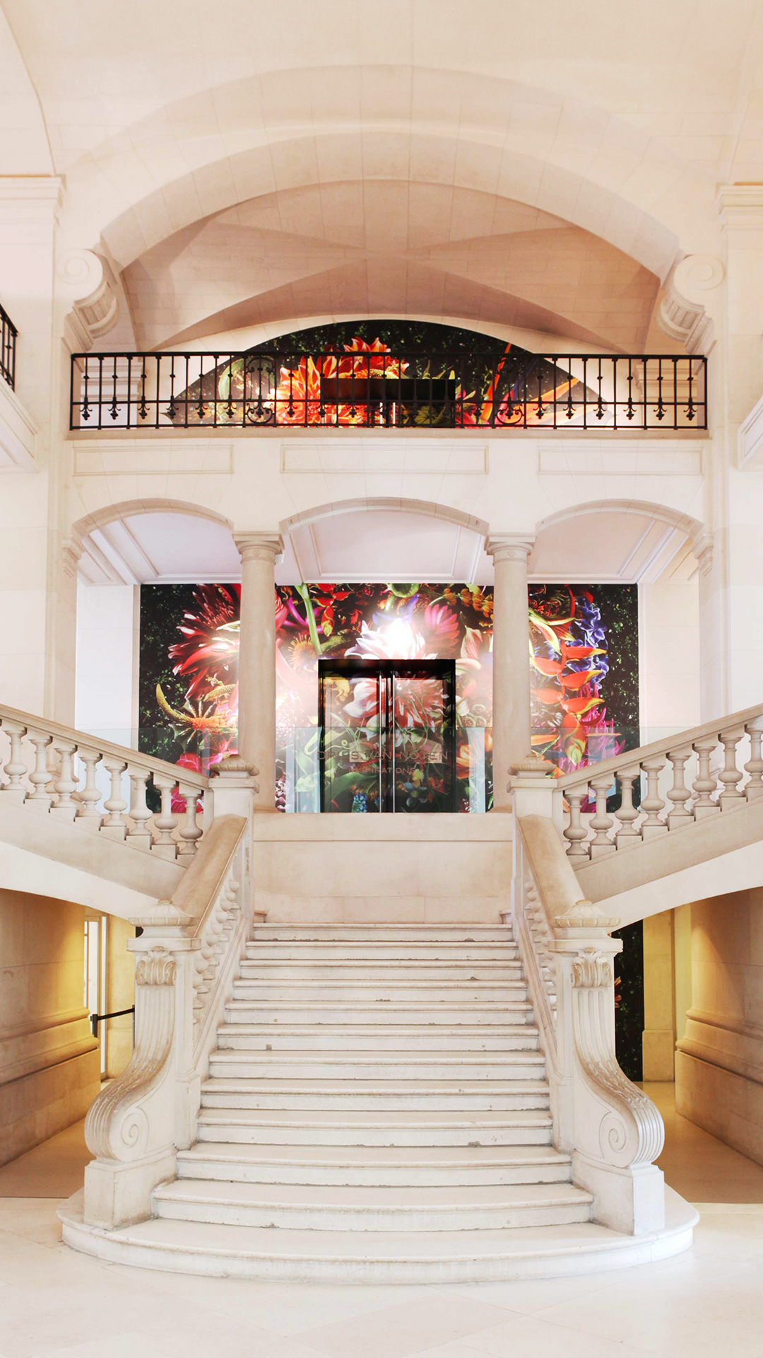 Dries Van Noten GR20 design graphique signaletique paris branding graphic fashion food drinks culture luxury architecture