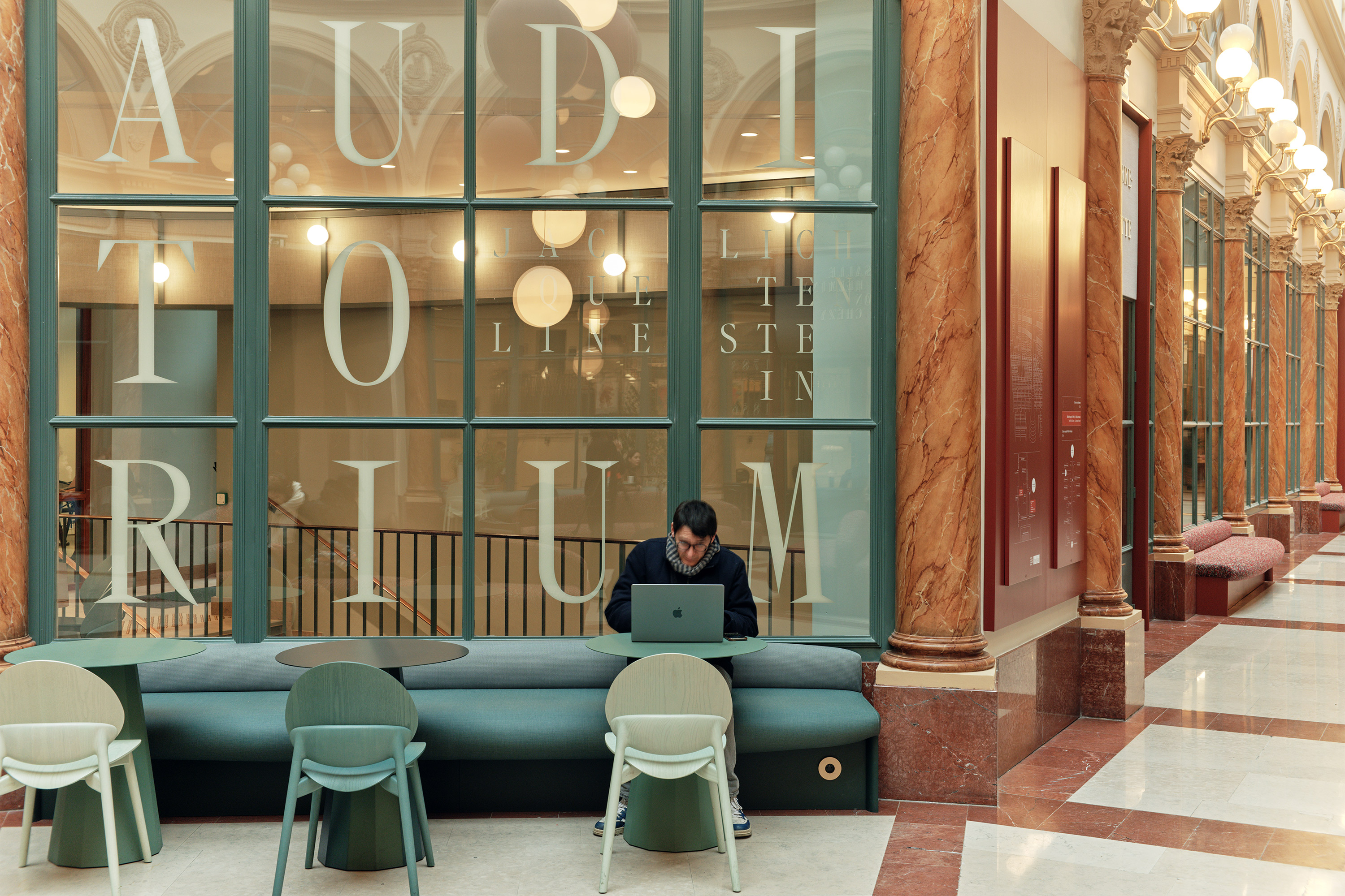 Institut national d'histoire de l'art GR20 design graphique signaletique paris branding graphic fashion food drinks culture luxury architecture