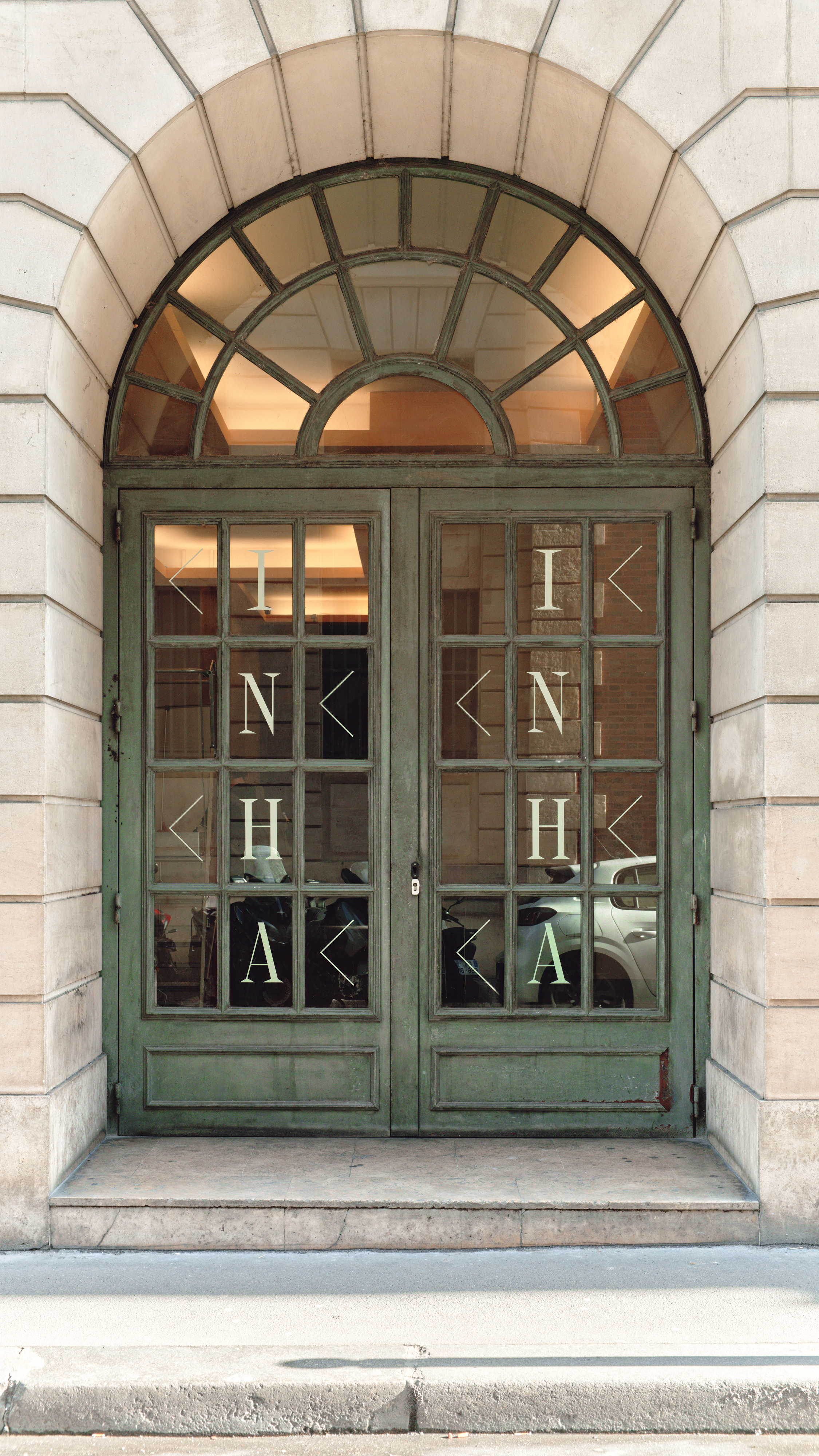 Institut national d'histoire de l'art GR20 design graphique signaletique paris branding graphic fashion food drinks culture luxury architecture