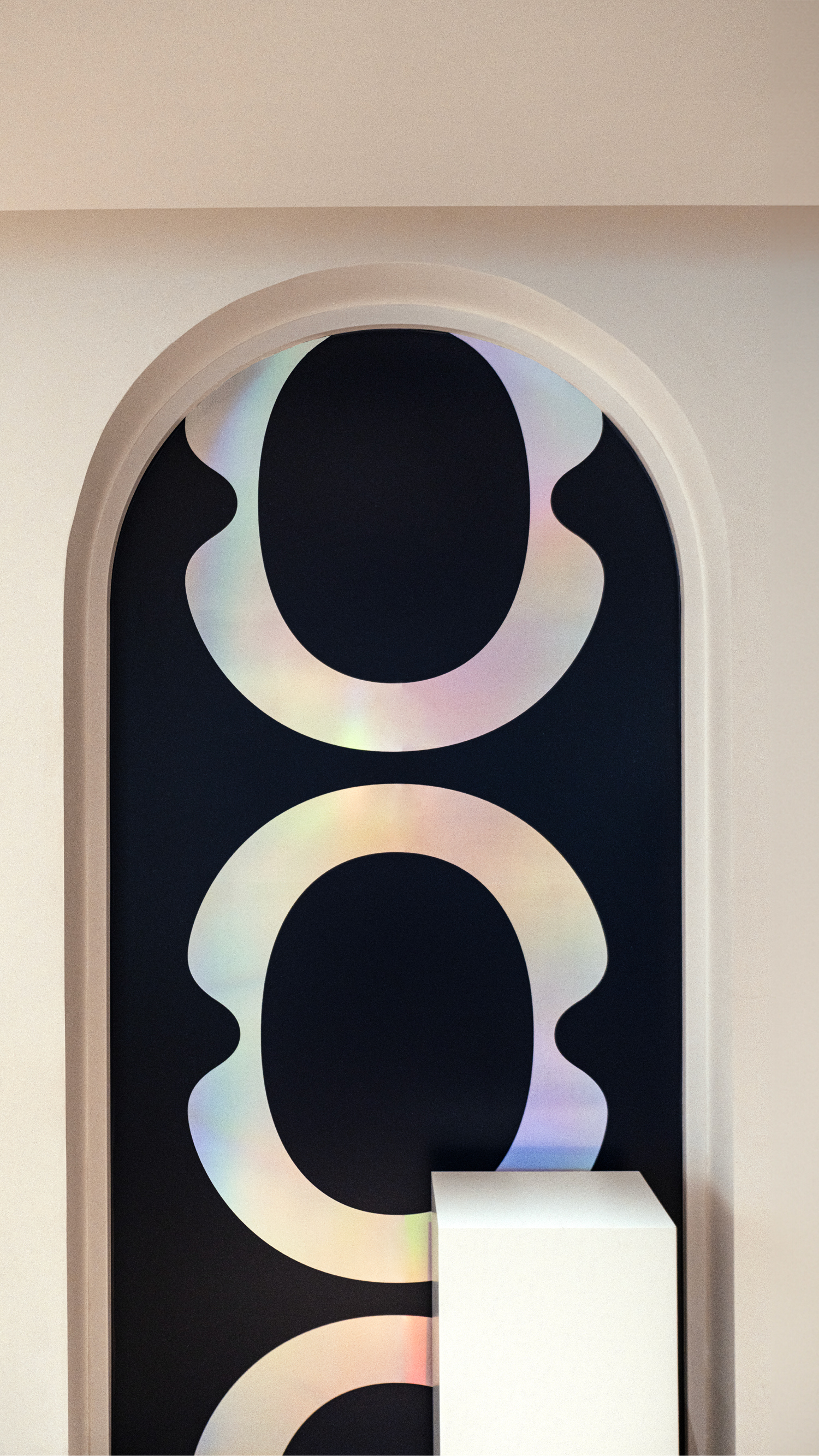 Les Franciscaines, Bleu profond GR20 design graphique signaletique paris branding graphic fashion food drinks culture luxury architecture