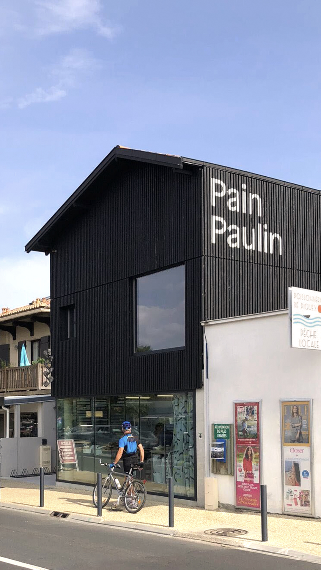 Pain paulin —Boutiques GR20 design graphique signaletique paris branding graphic fashion food drinks culture luxury architecture 