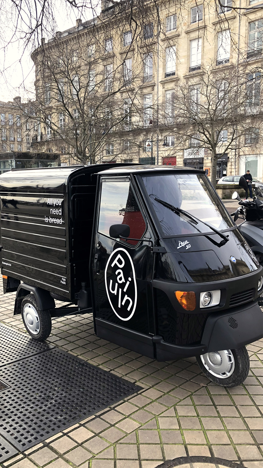 Pain paulin —Boutiques GR20 design graphique signaletique paris branding graphic fashion food drinks culture luxury architecture