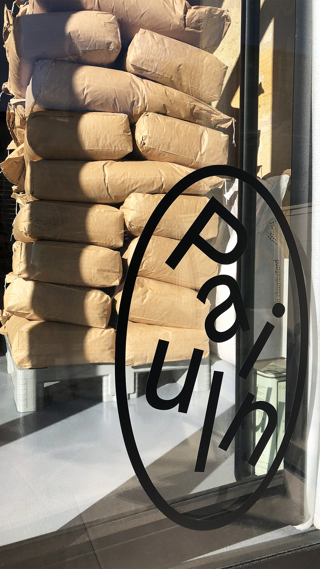 Pain paulin —Boutiques GR20 design graphique signaletique paris branding graphic fashion food drinks culture luxury architecture