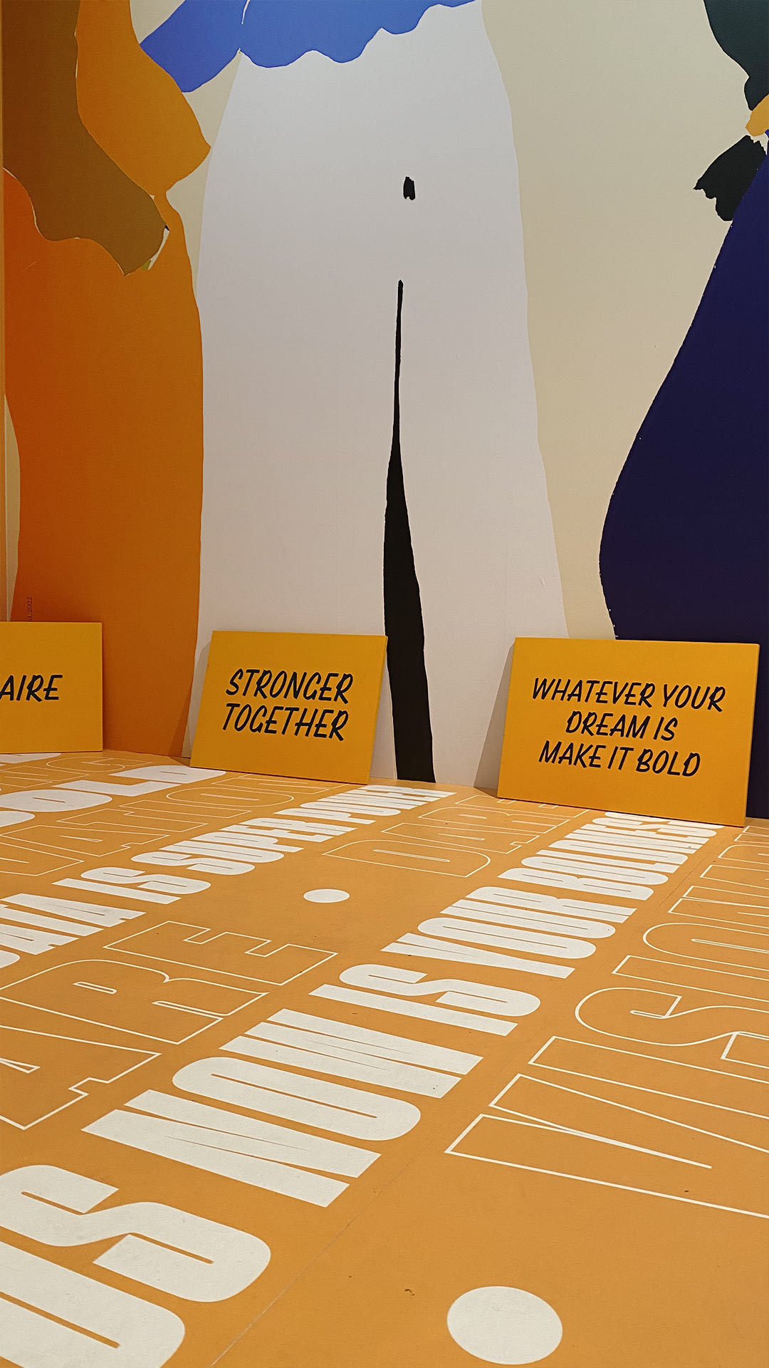 Veuve Clicquot, 250 years —London GR20 design graphique signaletique paris branding graphic fashion food drinks culture luxury architecture