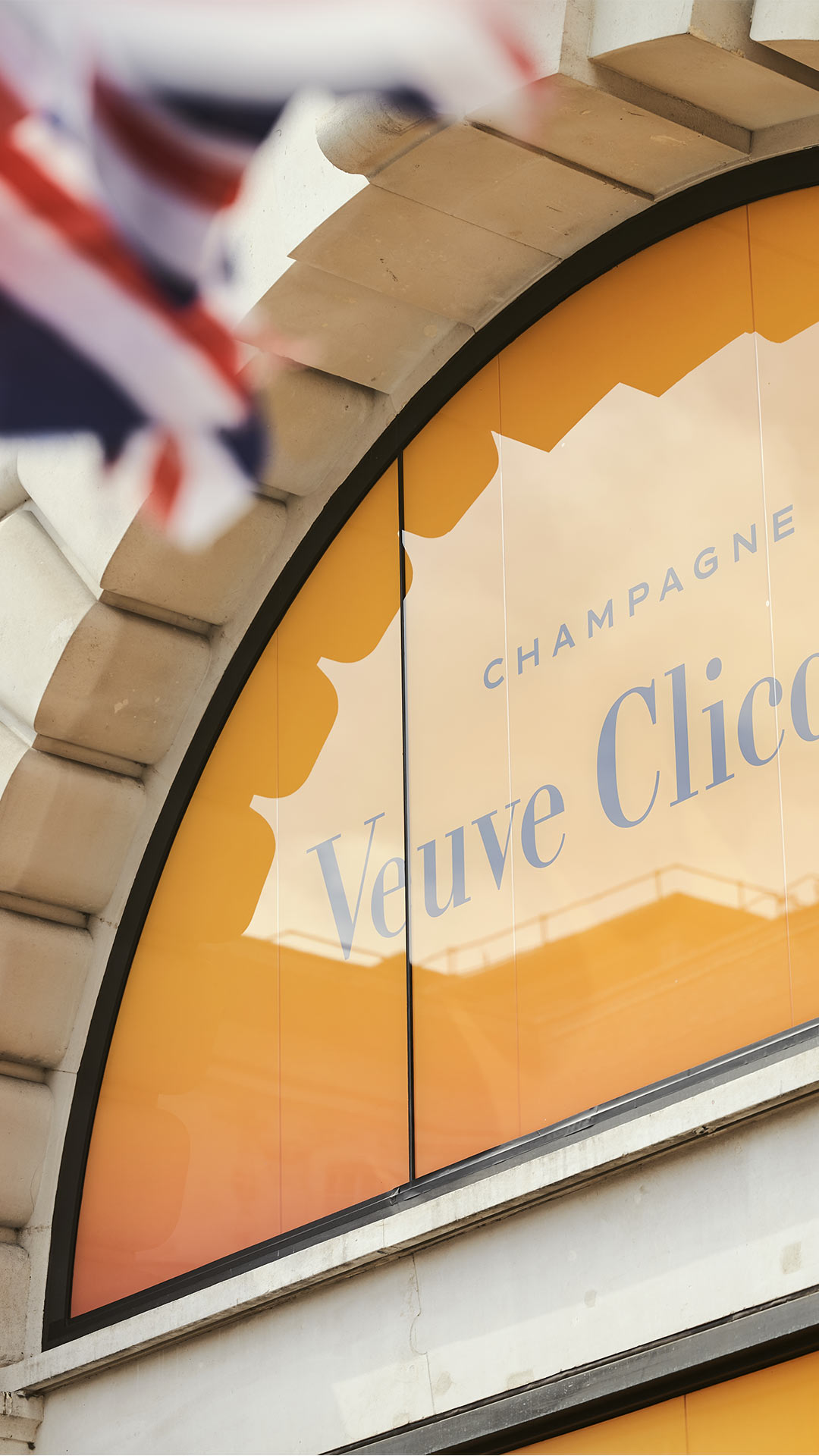 Veuve Clicquot, 250 years —London GR20 design graphique signaletique paris branding graphic fashion food drinks culture luxury architecture