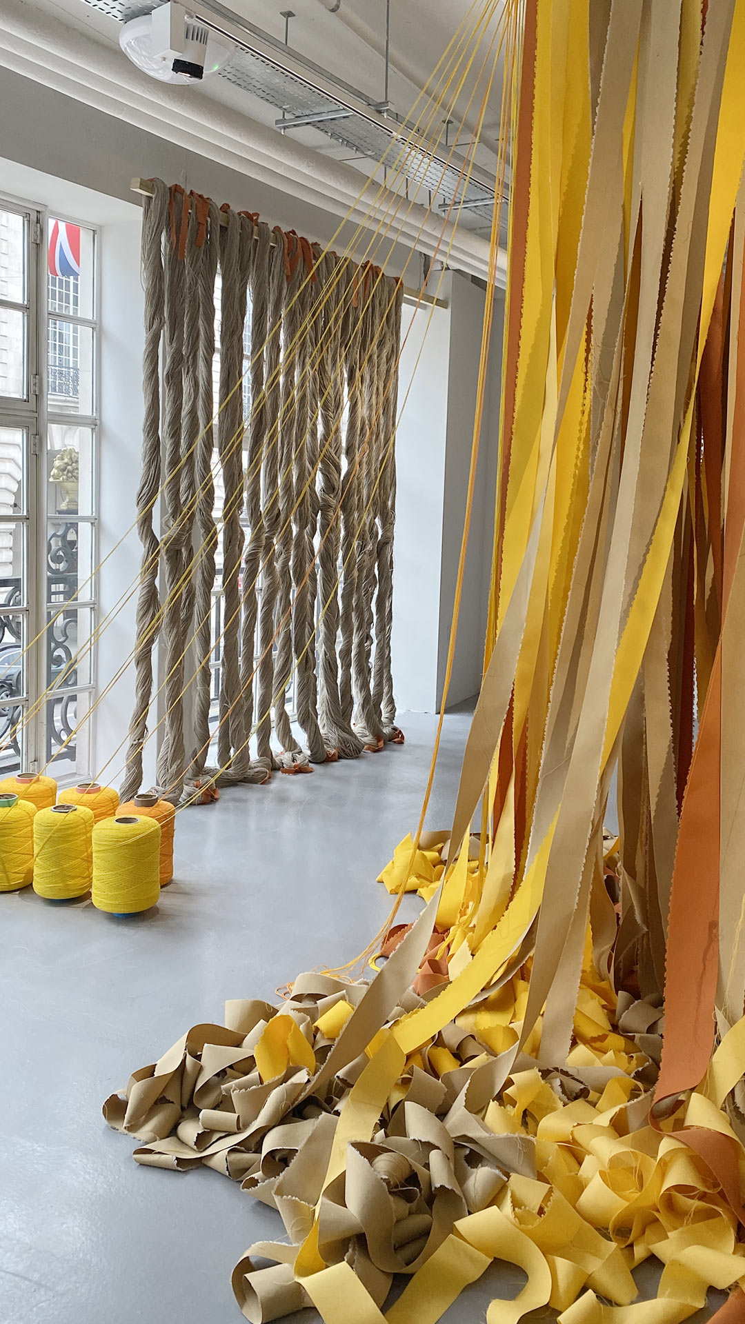 Veuve Clicquot, 250 years —London GR20 design graphique signaletique paris branding graphic fashion food drinks culture luxury architecture