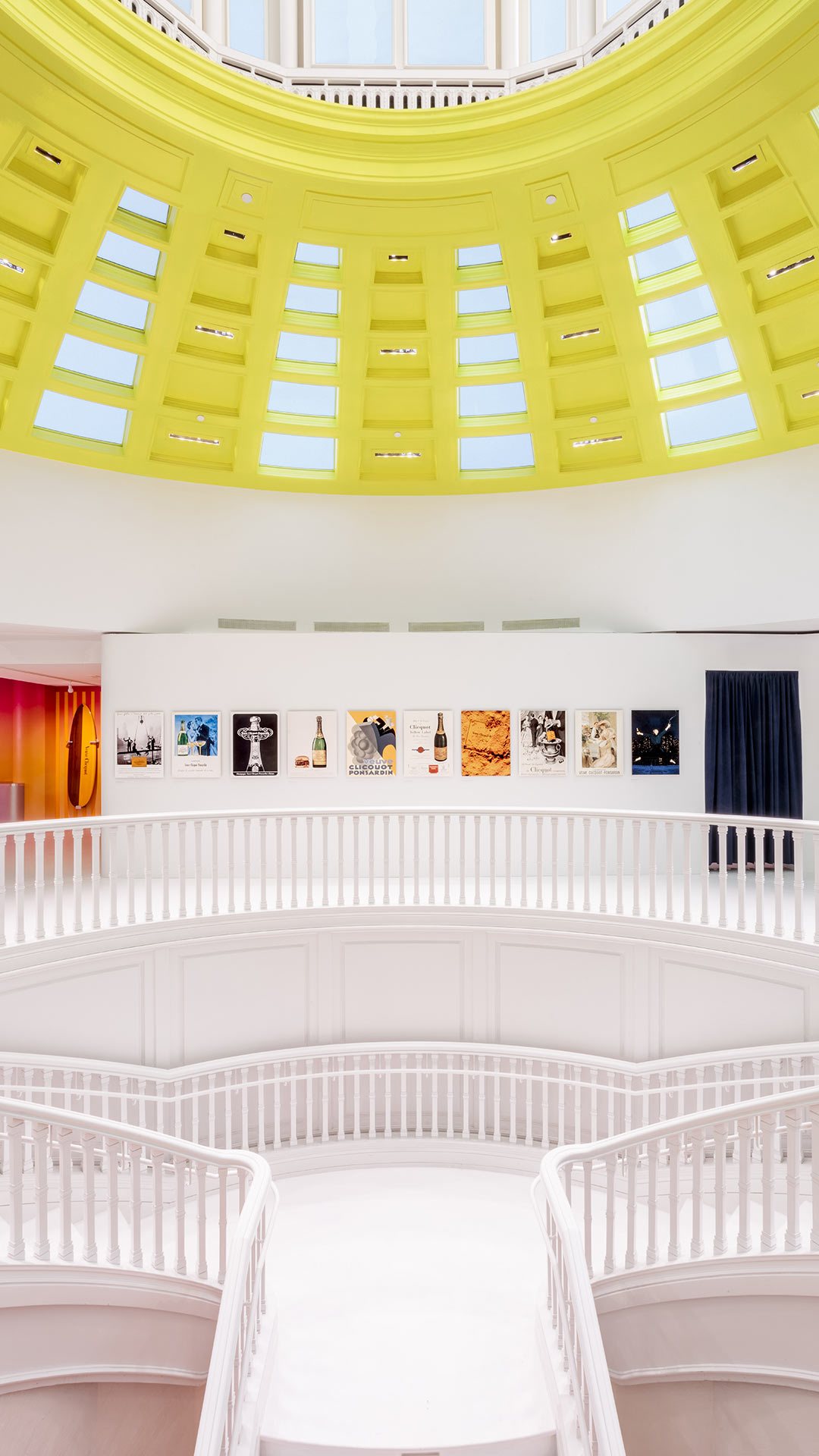 Veuve Clicquot, 250 years —Los Angeles GR20 design graphique signaletique paris branding graphic fashion food drinks culture luxury architecture