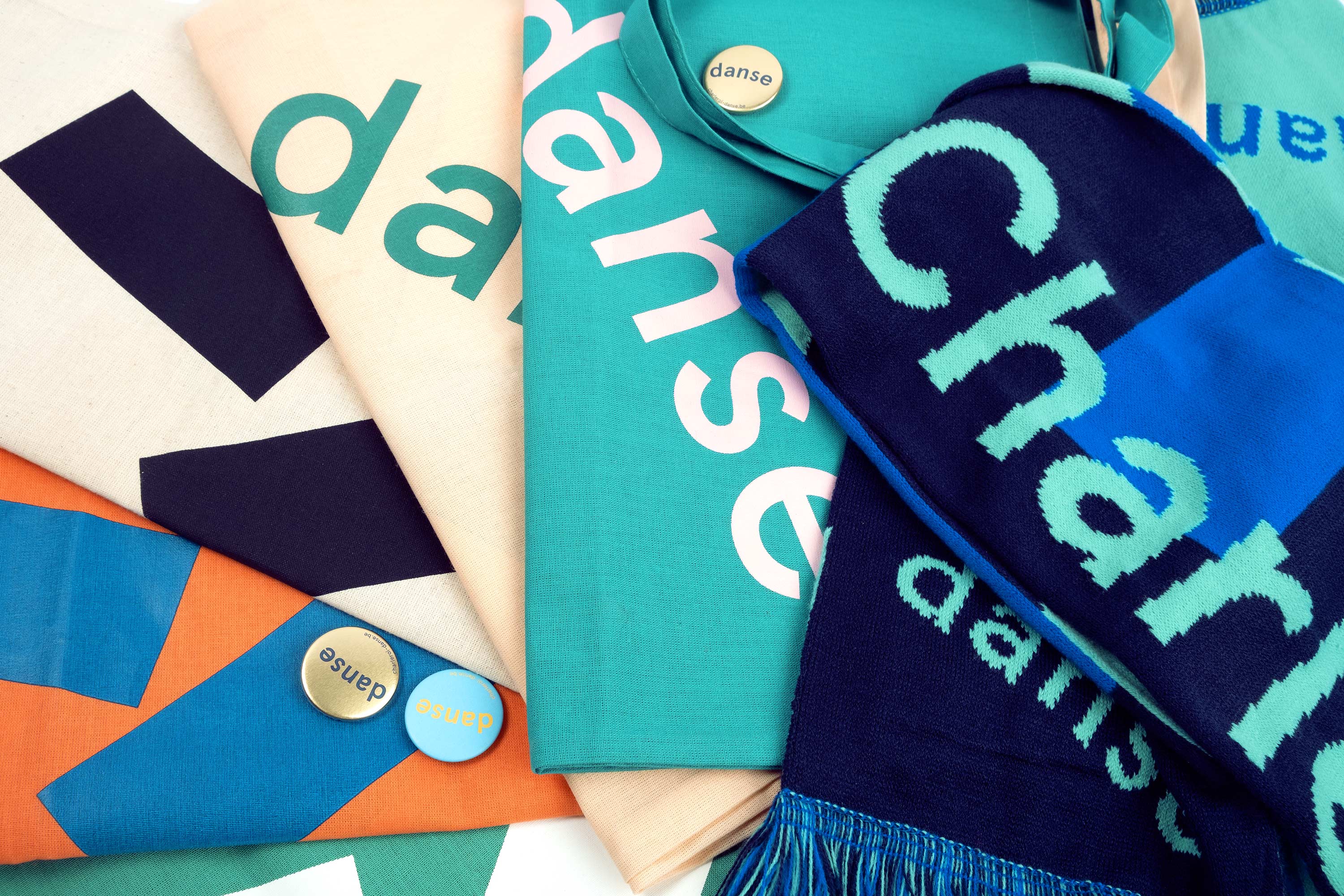 Charleroi Danse —Identité GR20 design graphique signaletique paris branding graphic fashion food drinks culture luxury architecture