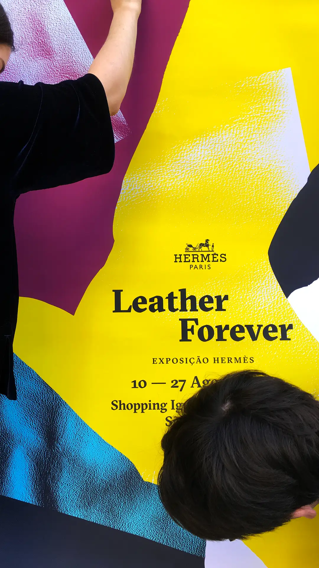 Hermès, Leather Forever GR20 design graphique signaletique paris branding graphic fashion food drinks culture luxury architecture