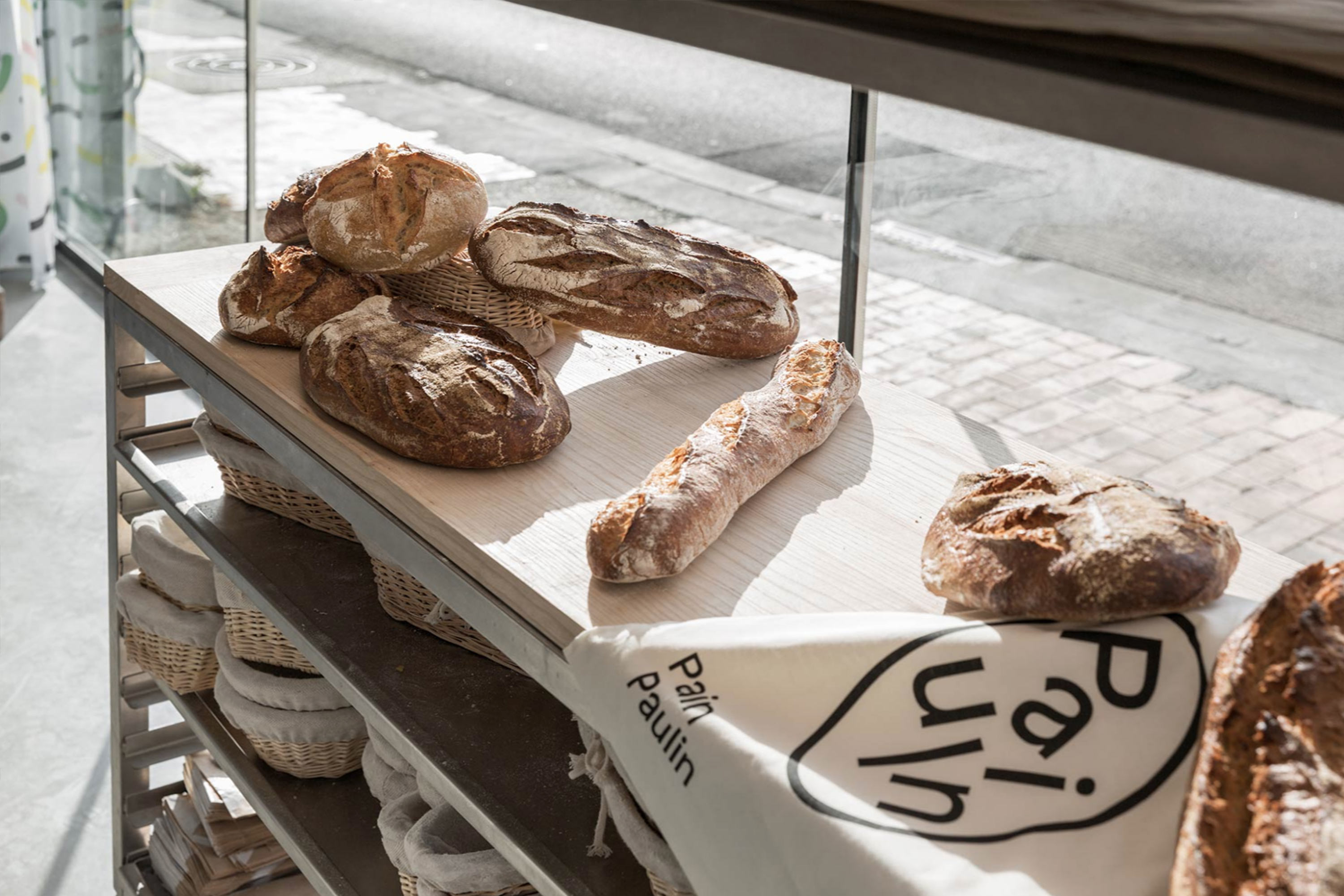 Pain Paulin —Identité GR20 design graphique signaletique paris branding graphic fashion food drinks culture luxury architecture
