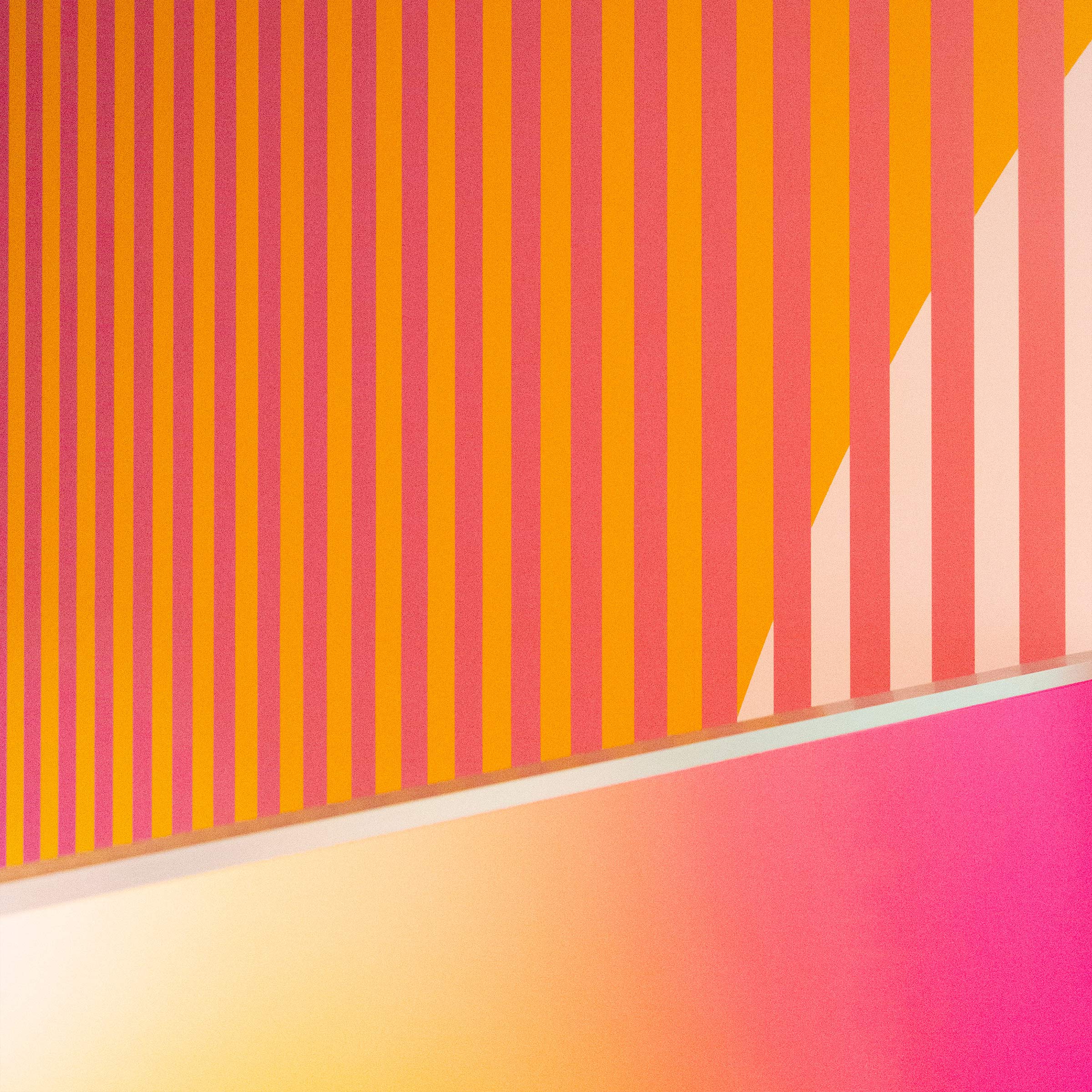 Veuve Clicquot, Solaire Culture GR20 design graphique signaletique paris branding graphic fashion food drinks culture luxury architecture