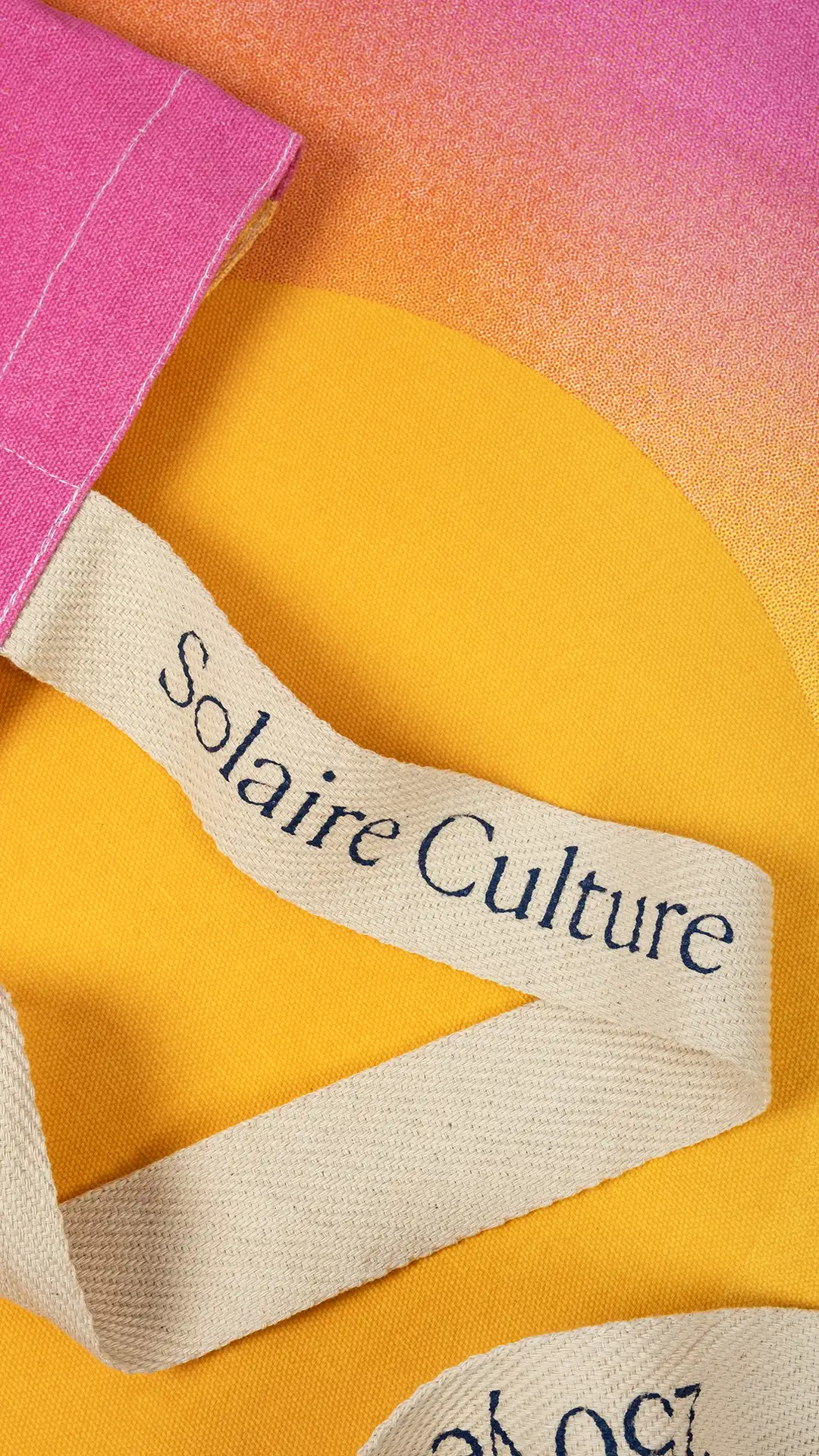 Veuve Clicquot, Solaire Culture GR20 design graphique signaletique paris branding graphic fashion food drinks culture luxury architecture