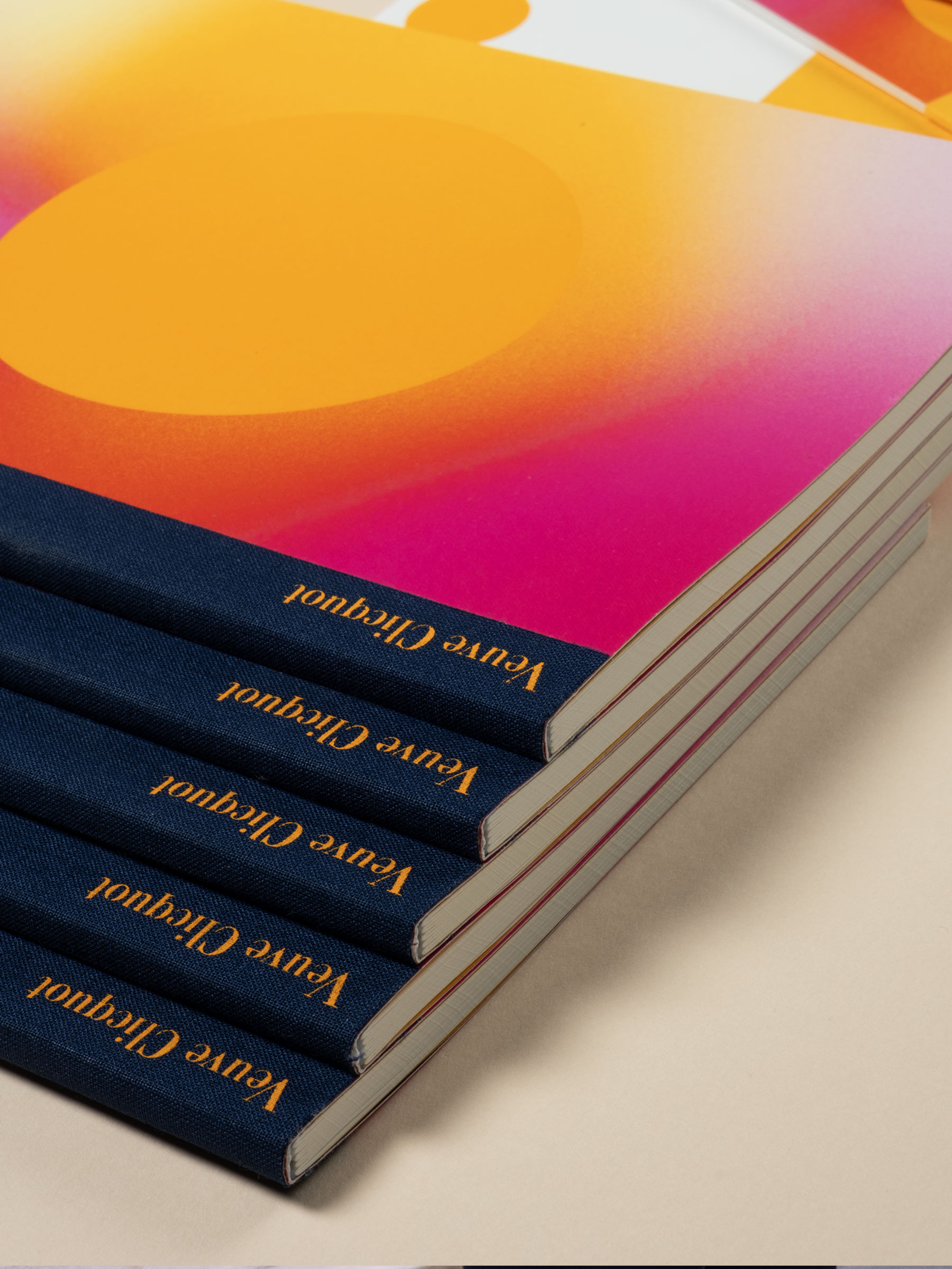 Veuve Clicquot, Solaire Culture GR20 design graphique signaletique paris branding graphic fashion food drinks culture luxury architecture